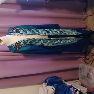 Peacock pattern long jacket and slacks